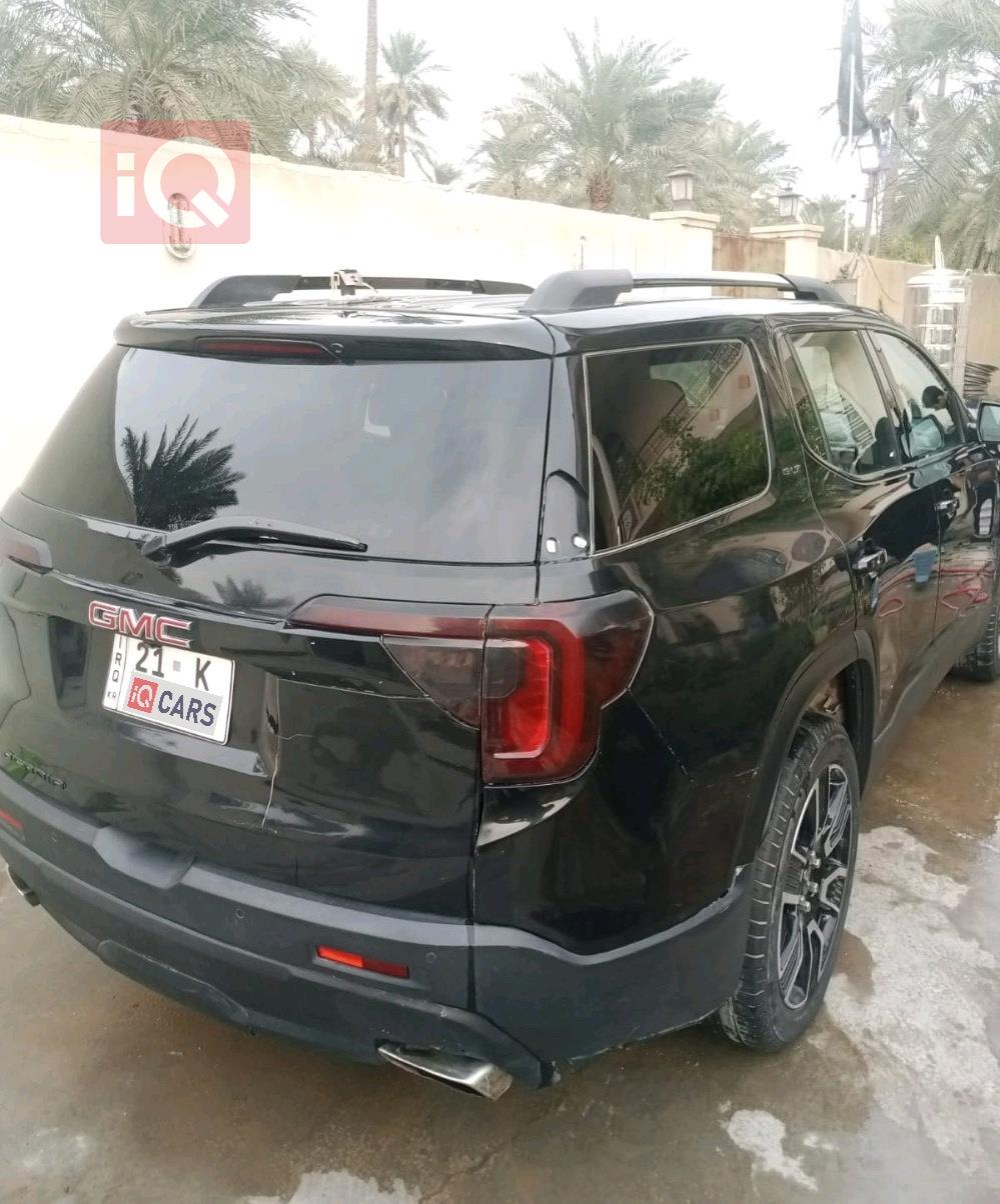GMC Acadia